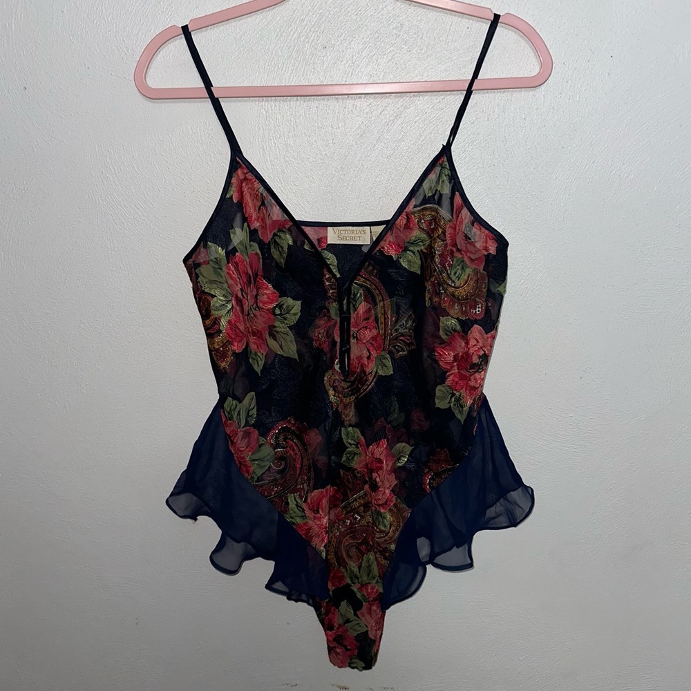 Vintage Victoria’s Secret Floral Bodysuit - Picture 8 of 10